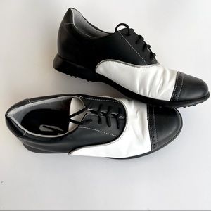 Women's FootJoy Audrey Golfing Shoes Black & White, Silver Trim sz 8